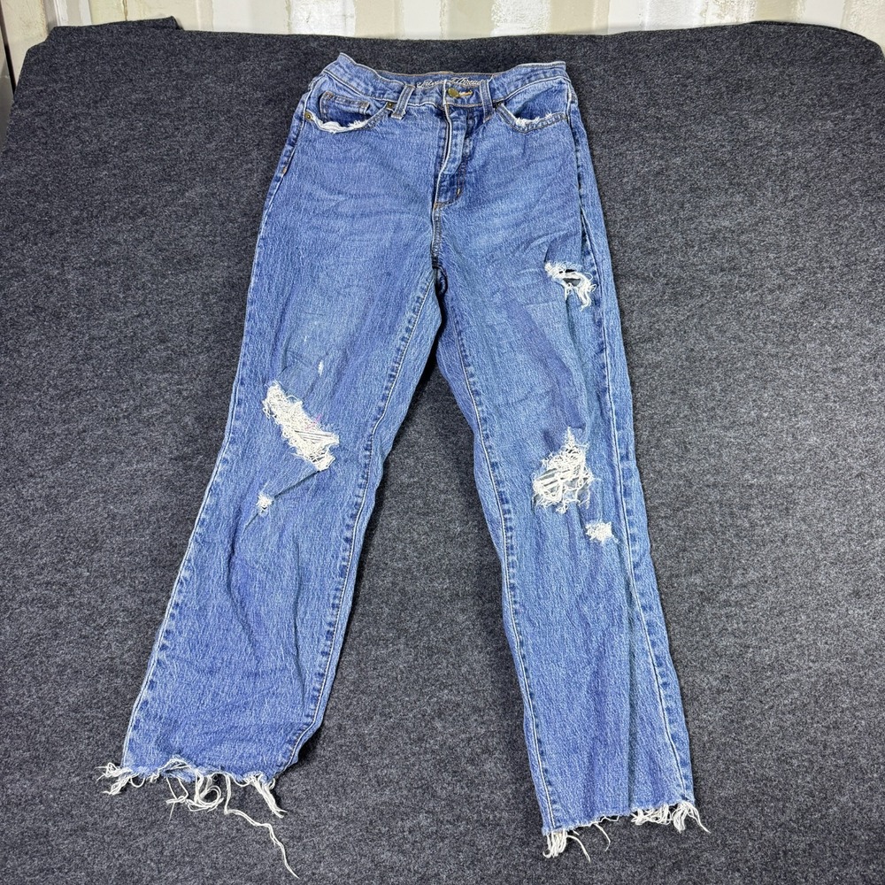 Universal Thread Jeans Womens 0/25R Blue Medium Wash Denim Distressed Frayed Hem